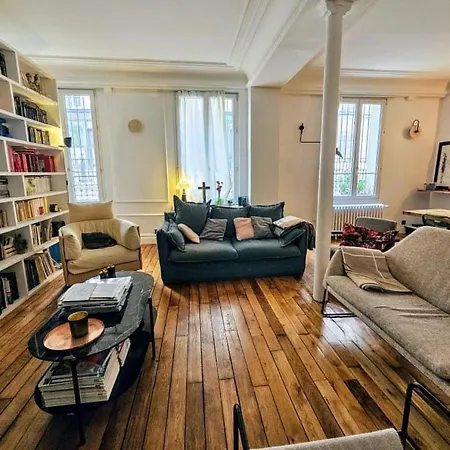 Parisian Flat By Panthéon