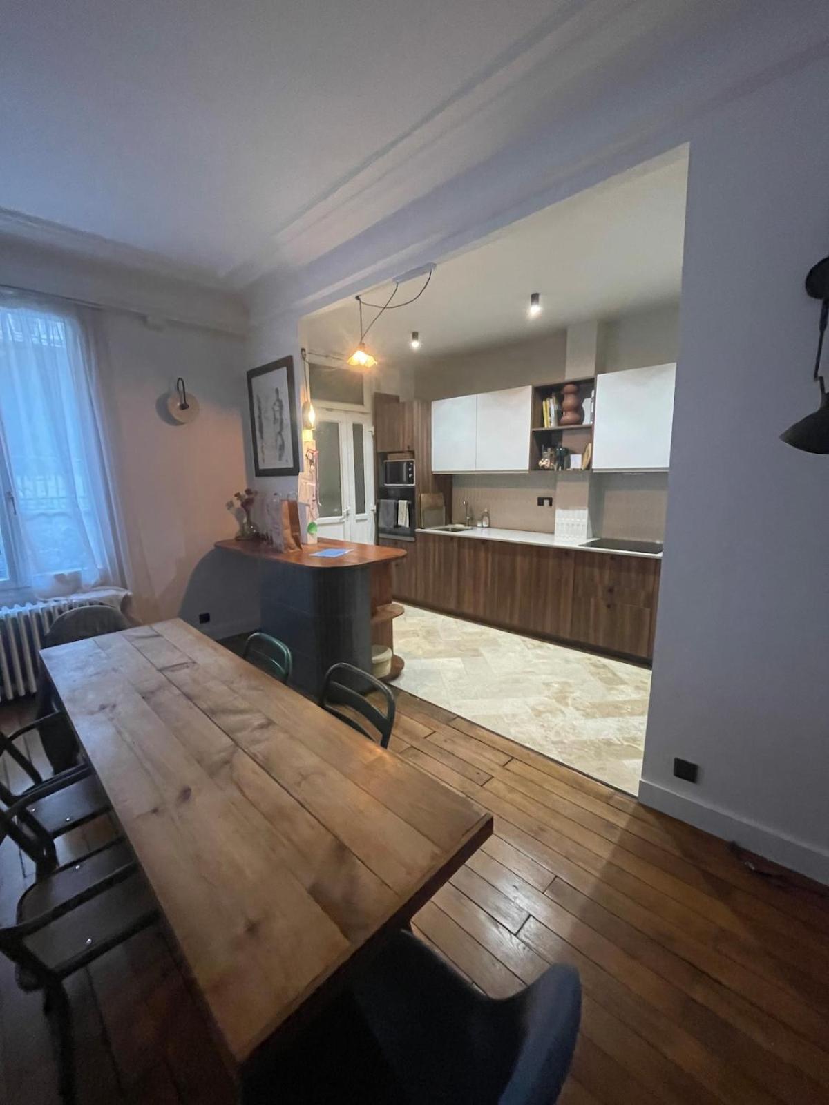 Parisian Flat By Panthéon Parigi